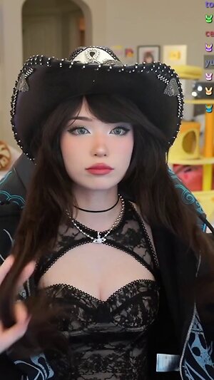 Emiru leaked photo #377