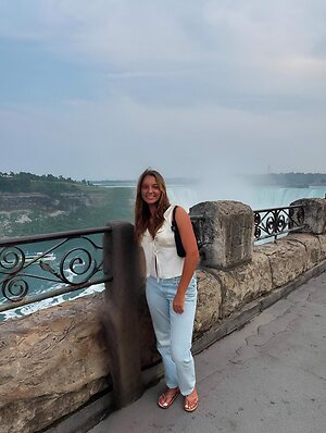 Emma Andrea Tutoveanu