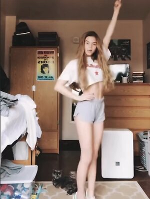 Emma Beardsley leaked photo #20