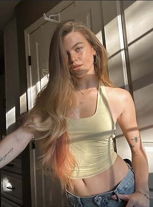Emma Beardsley leaked photo #24