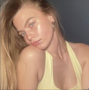 Emma Beardsley leaked photo #31