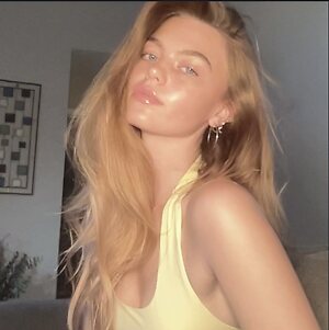 Emma Beardsley leaked photo #35