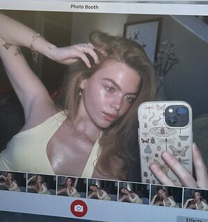 Emma Beardsley leaked photo #36