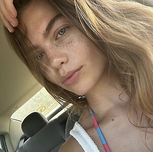 Emma Beardsley leaked photo #63
