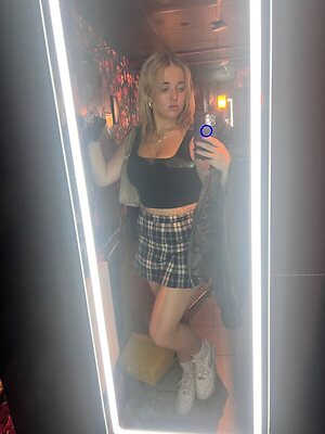 Emma Borin leaked photo #5