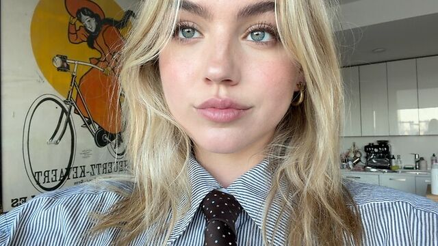 Emma Brooks leaked photos