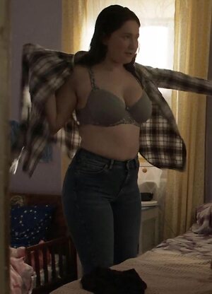 Emma Kenney leaked photo #27