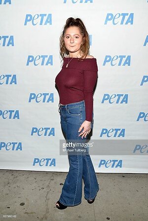 Emma Kenney Nude Leaked Photo #89