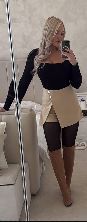 Emma Louise Jones leaked photo #36