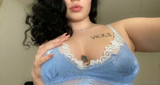 EMMA MADDISON leaked photo #15