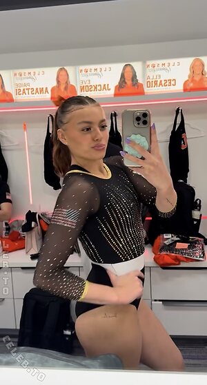 Emma Malewski Nude Leaked Photo #6