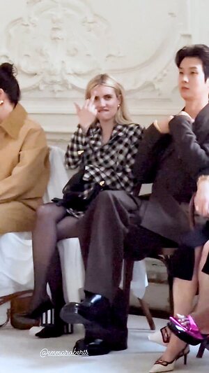 Emma Roberts Hot leaked photo #9