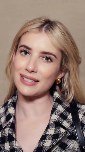 Emma Roberts Hot leaked photo #11