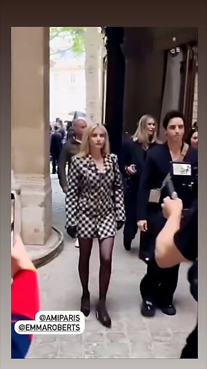 Emma Roberts Hot leaked photo #15