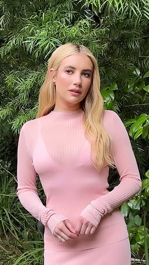 Emma Roberts Hot leaked photo #42