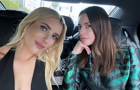 Emma Roberts Hot leaked photo #94