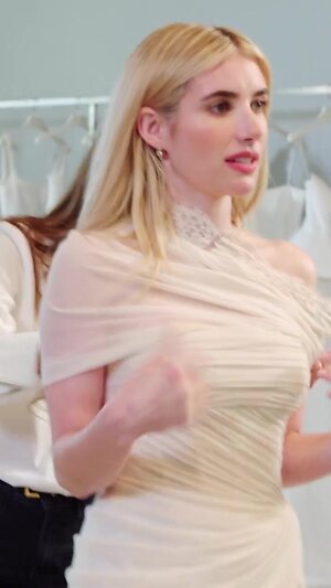 Emma Roberts Nude Leaked Photo #123