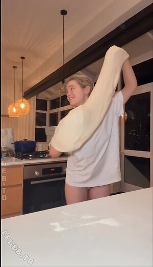 Emma Svenningson Nude Leaked Photo #4