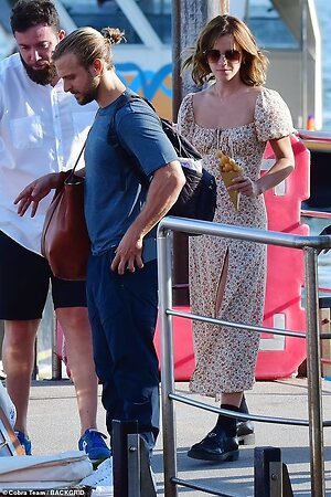 Emma Watson topless in Ibiza 6 leaked photo #8
