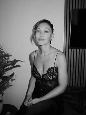 Emma Willis leaked photo #100