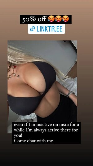 Emma Nude Leaked Photo #7