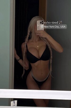 Emma leaked photo #40