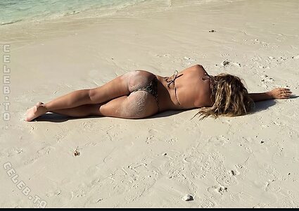 emmabourson Nude Leaked Photo #3