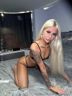 Emmadoneyx Nude Leaked Photo #8
