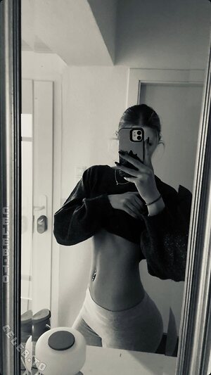 emma_jelschen
