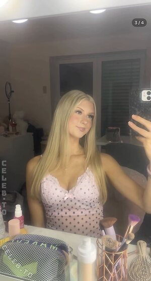 emma_jelschen