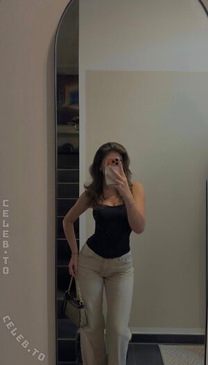 emmaldkkk Nude Leaked Photo #8