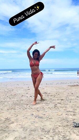 Emmanuelle Chriqui leaked photo #69