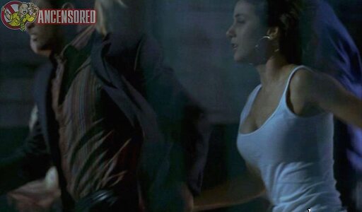 Emmanuelle Chriqui leaked photo #171