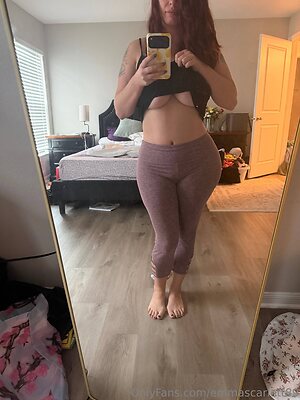 emmascarlett89 leaked photo #18