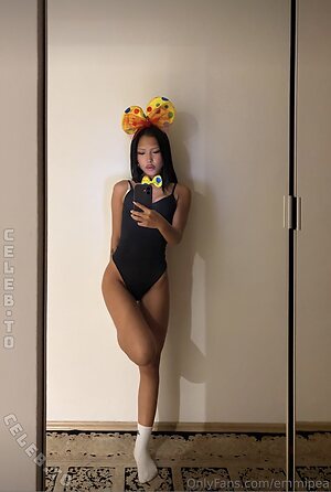 Emmi Pea Nude Leaked Photo #2