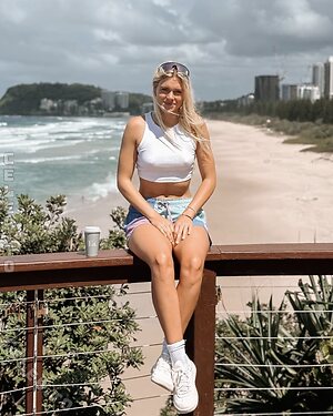 Emmi Schmidt Nude Leaked Photo #29