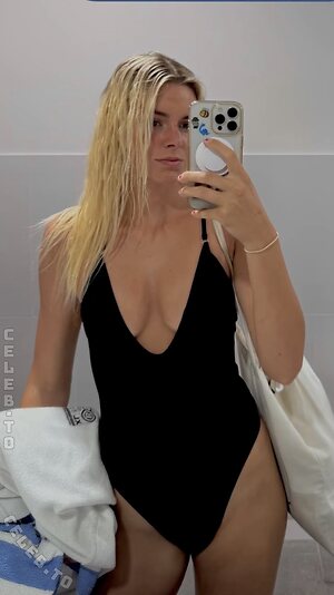 Emmi Schmidt Nude Leaked Photo #38