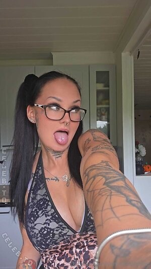 Emmi Viola Nude Leaked Photo #18