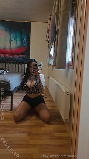 Emmi Viola Nude Leaked Photo #25