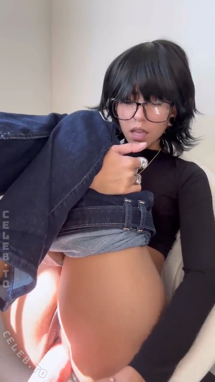 Emmy Banks photo