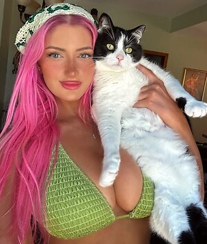 Emmybre leaked photo #12
