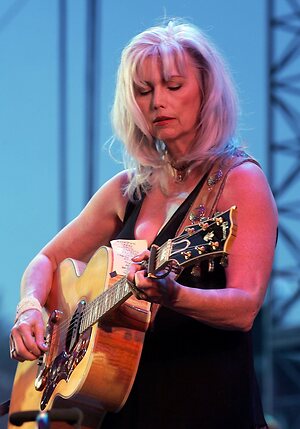 Emmylou Harris leaked photo #32