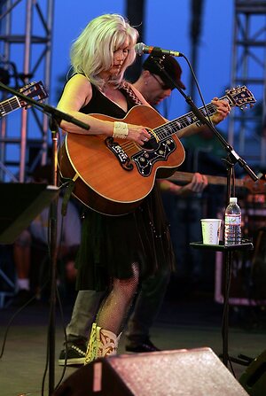 Emmylou Harris leaked photo #35