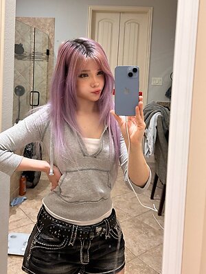 emmyuh leaked photo #15