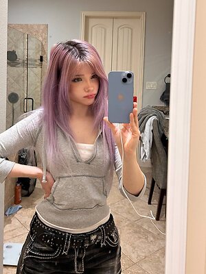 emmyuh leaked photo #16