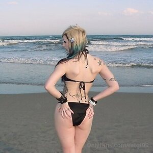 emoemz Nude Leaked Photo #122