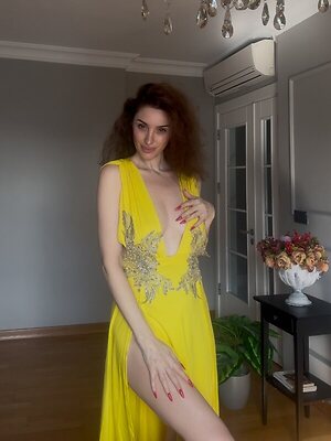 Emra Şen leaked photo #35