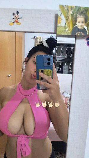 Emylin Nicole leaked photo #14