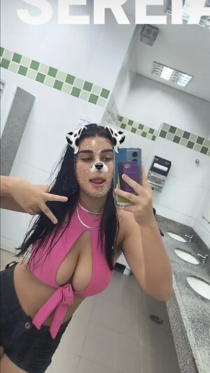 Emylin Nicole leaked photo #17