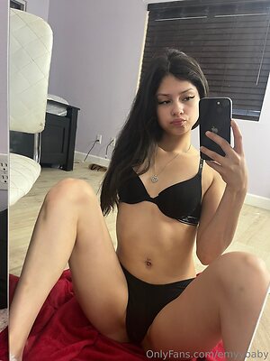 Emyybaby leaked photo #16